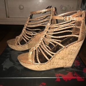 Carlos Santana Bronze Caravan Wedge